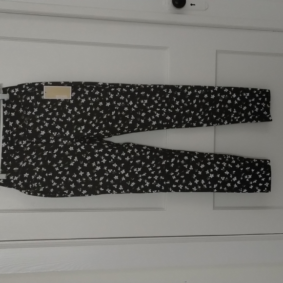 NWT - Rare! Michael Kors leggings - Picture 2 of 7